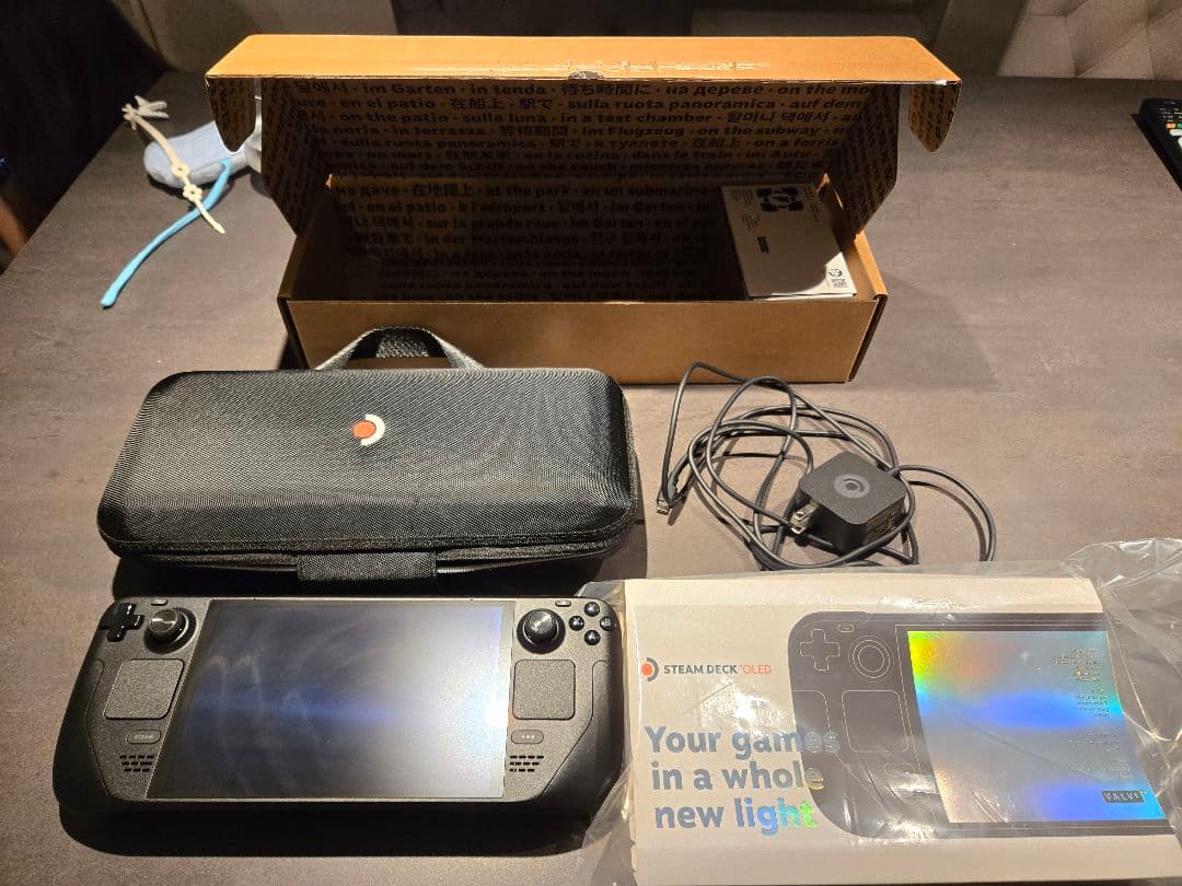 【極美品】Steam Deck OLED 1TBモデル（2025年10月購入）