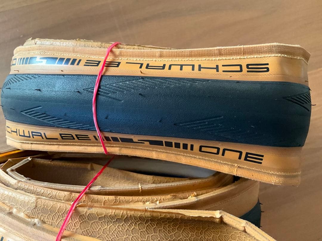 シュワルベワン700×25Cクリンチャー/BSチューブ2本セット