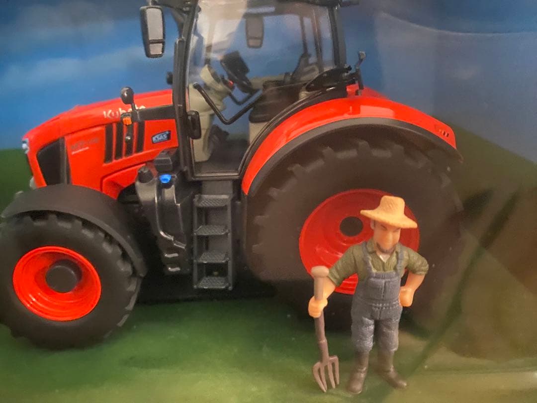 クボタトラクターM7-172ミニチュア　ジオラマ仕様