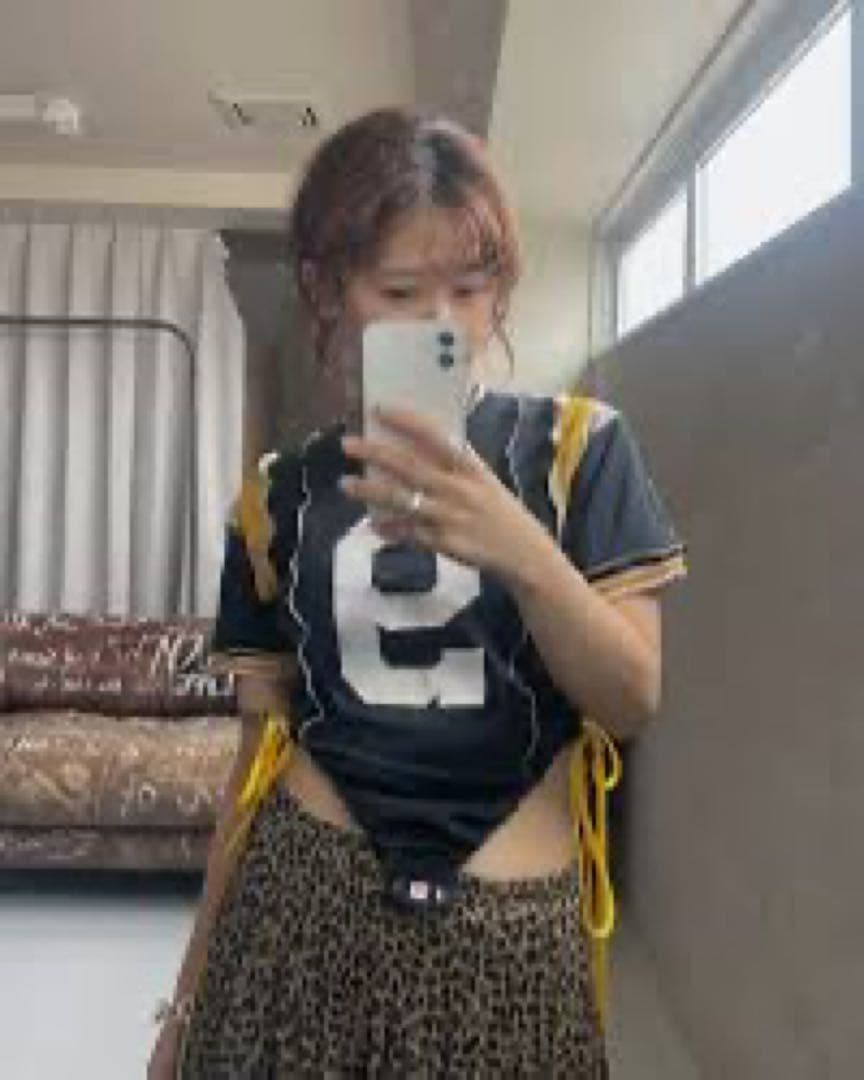 CHINATSU AOYAMAリメイクゲームシャツ