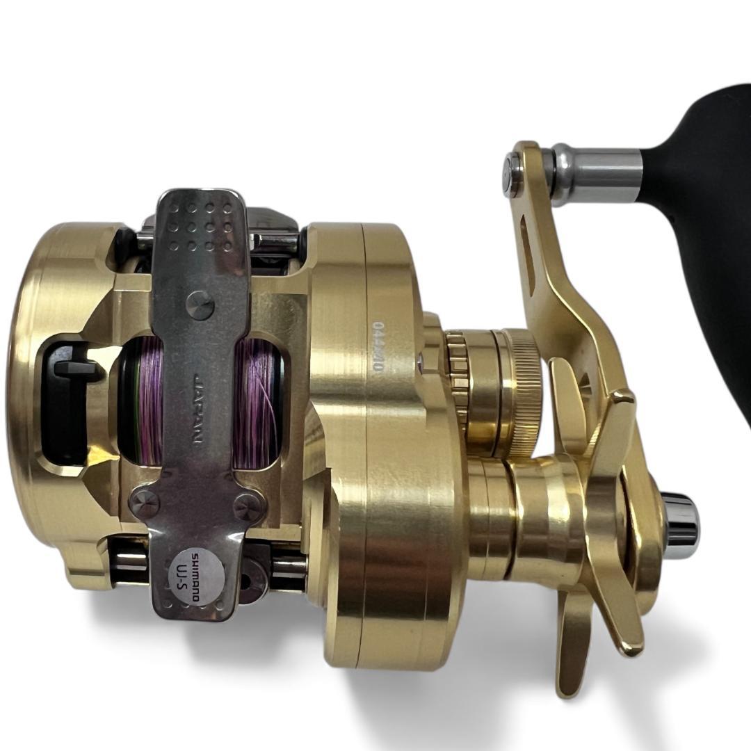 美品 SHIMANO 22オシアコンクエスト300HG(右) ジギング リール