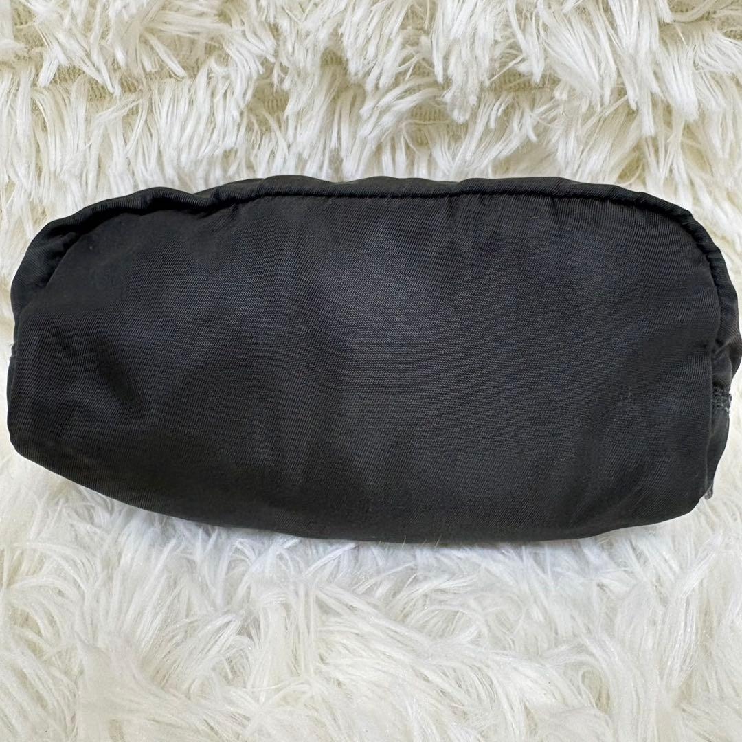 美品】プラダ 三角ロゴ コスメ 化粧 ポーチ ナイロン ファスナー