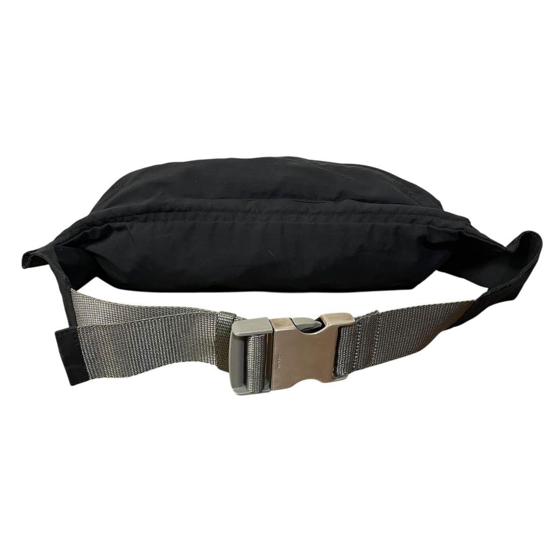 プラダスポーツ　ウエストポーチ　4VA107 ナイロン　黒　ロゴプレート