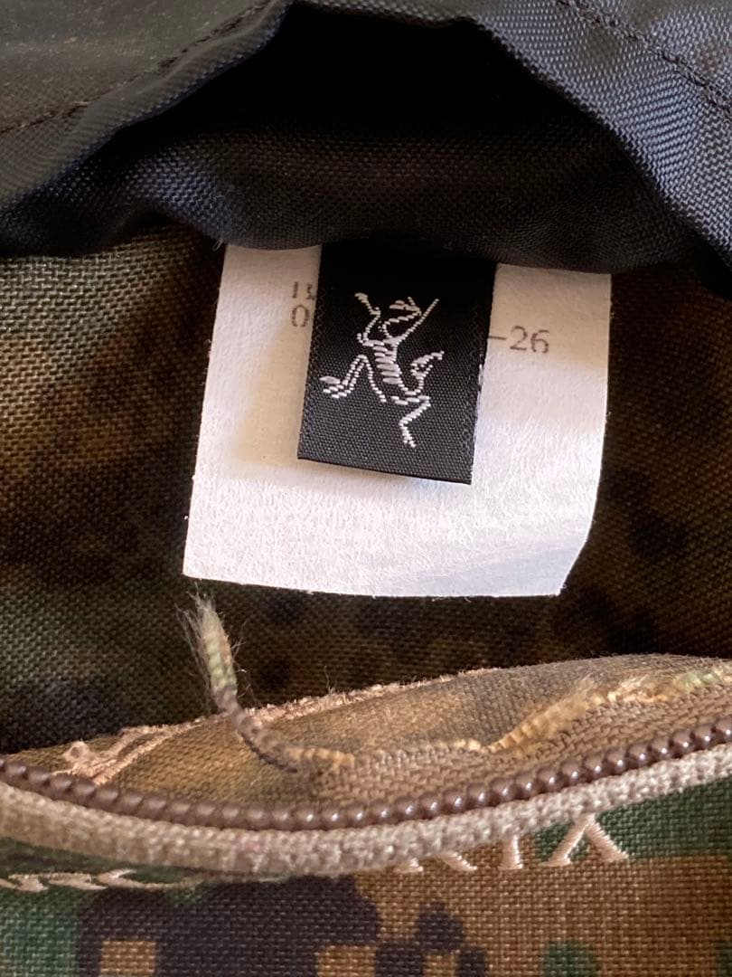 カナダ製ARC'TERYX LEAF Funny Pack