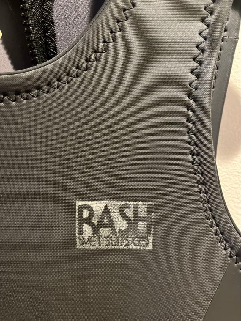 未使用 RASH ショートジョン M/L 湘南購入品　サーフィンインナー↓