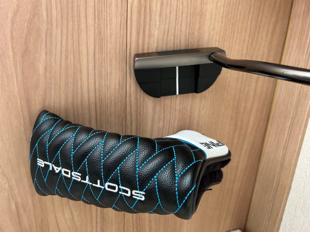 【美品】レフティ希少　2025モデル　PING DS72 パター　左用