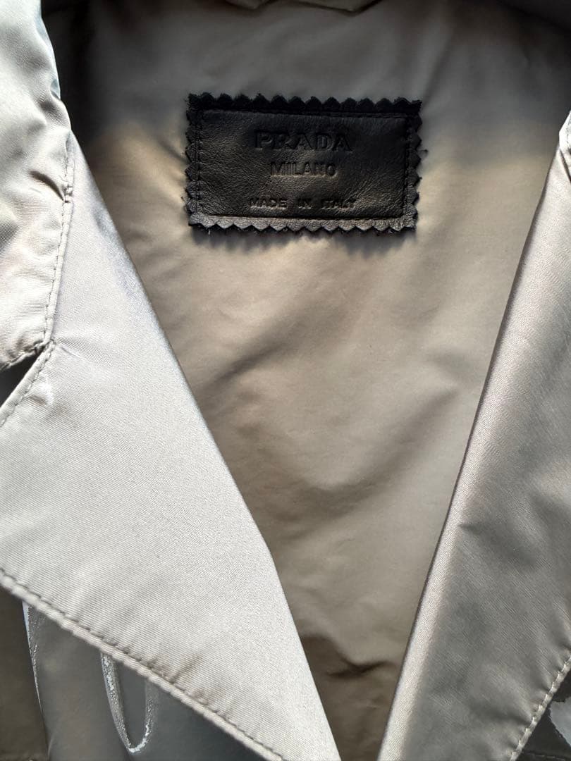 プラダ コート メンズ ステンカラーコート　シルバー　アーティストカスタム