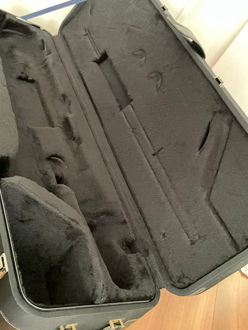 バリトンサックス ケース　ヤナギサワ