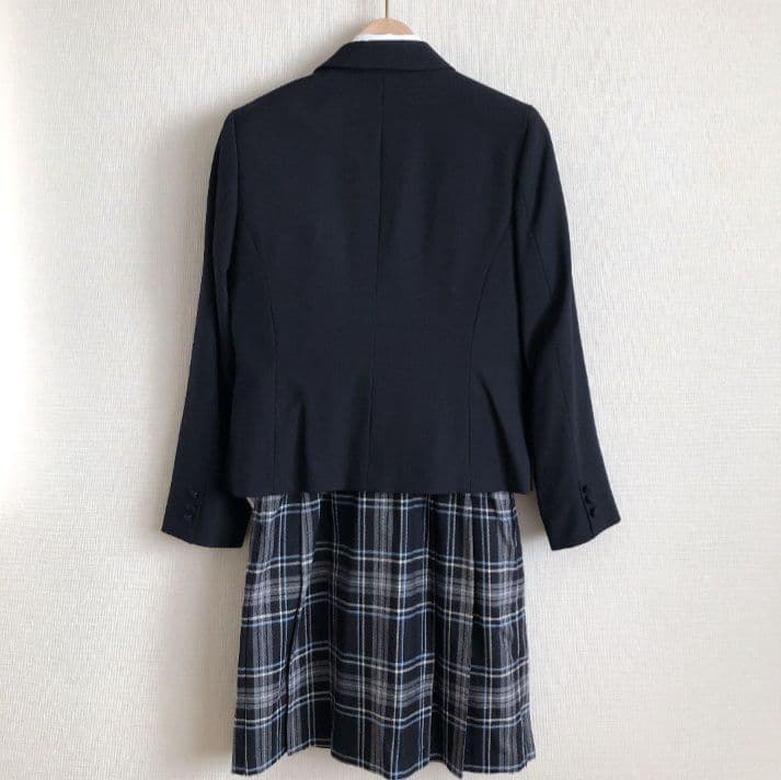 pom ponette160cmフォーマルスーツ