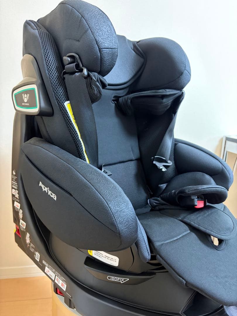 フラディアグロウ ISOFIX セーフティープラス ロイヤル AB ロイヤルブラ