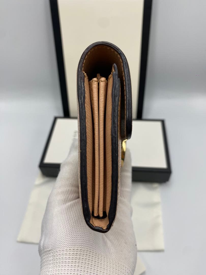美品✨GUCCI インターロッキング　シボレザー　長財布　ベージュ　レディース