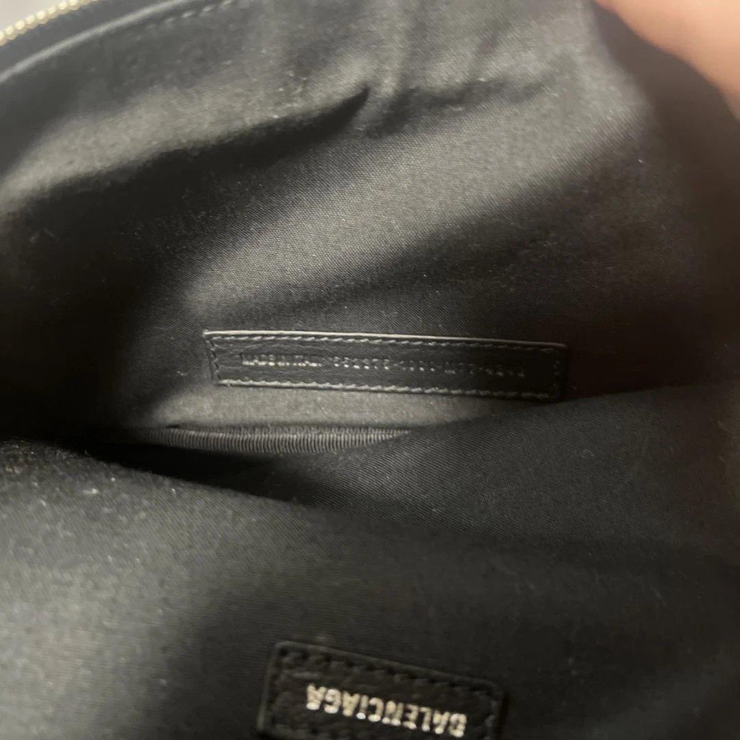 再値下げ！BALENCIAGA エブリデイ　ボディバッグ