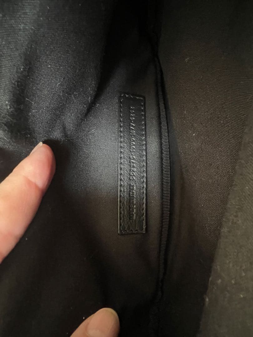 再値下げ！BALENCIAGA エブリデイ　ボディバッグ