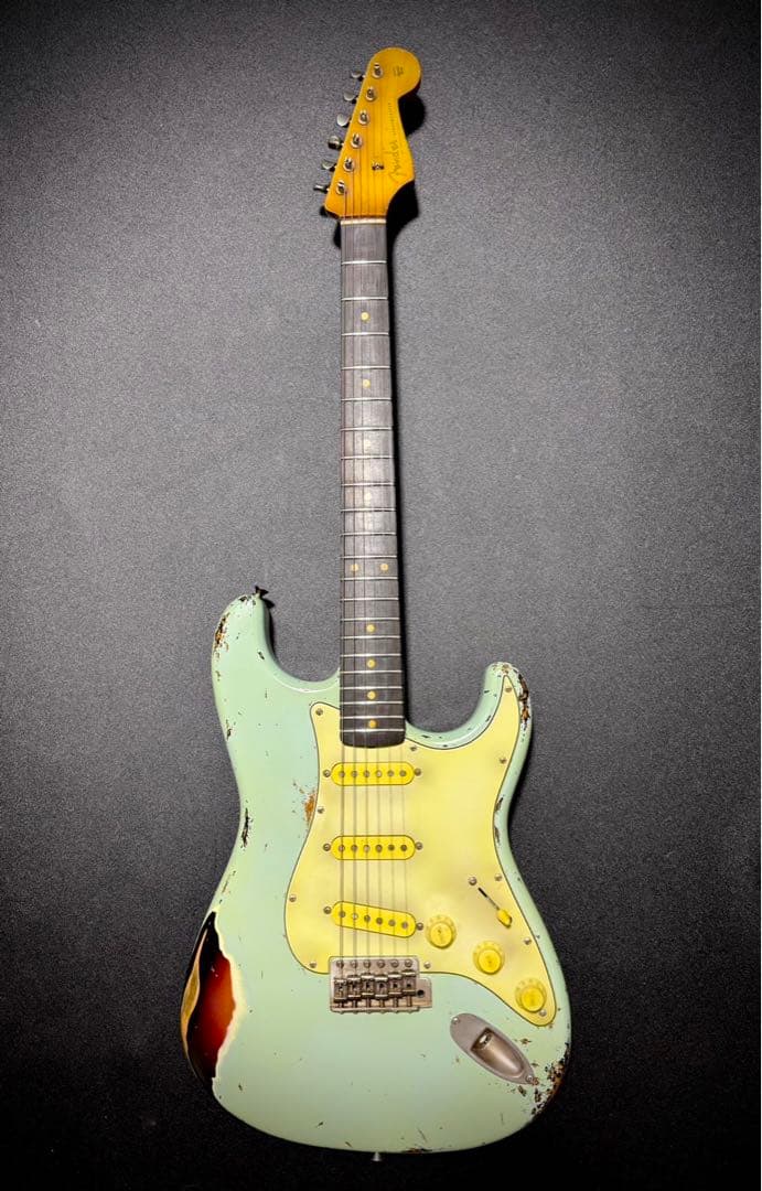 激レア】カリスマギター工房職人最新作！ストラトキャスターレリック