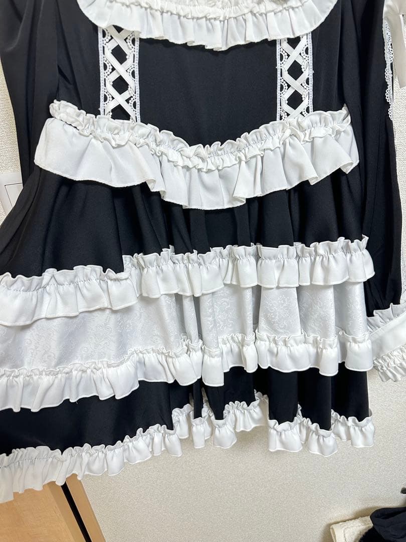 正規品 フリルに埋もれて見る悪夢ドレス DimMoire ブラック Mサイズ