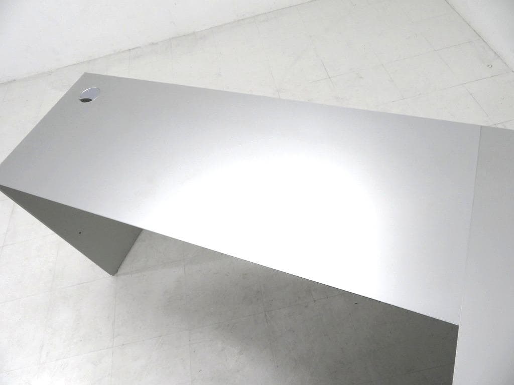 展示品　カッシーナixc エアーフレーム　エグゼクティブデスク　書斎机　モダン