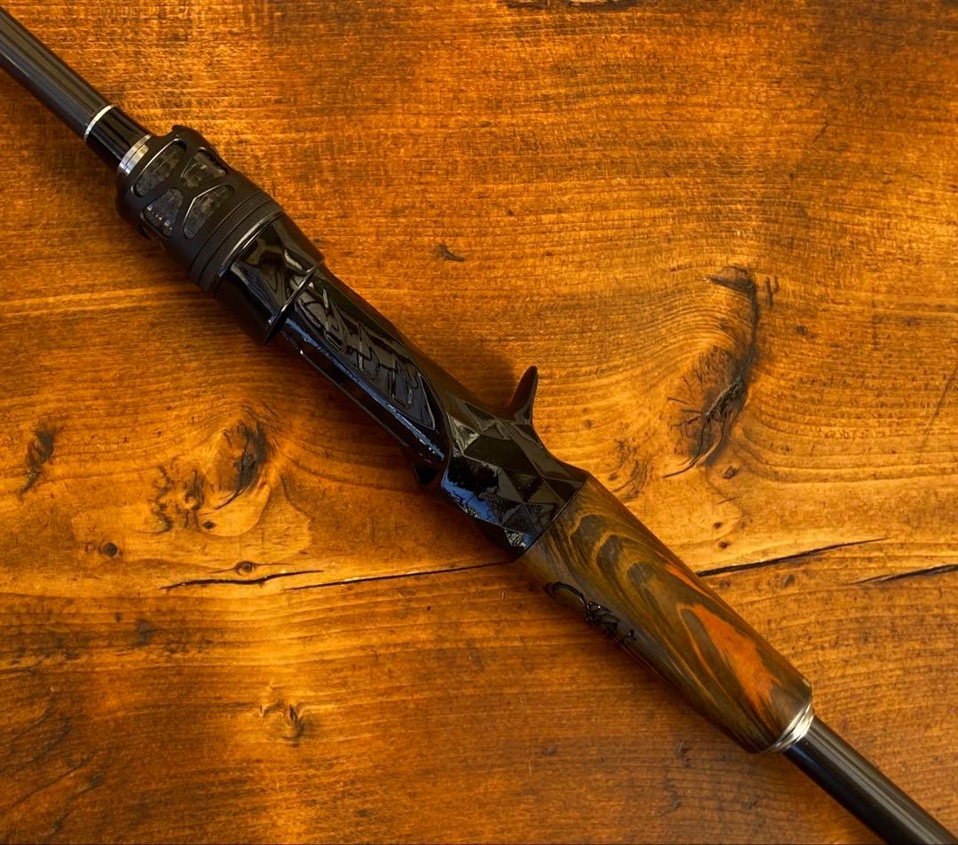 ベイトロッド　C702ML バスロッド　バス釣り　トラウト　ウッドグリップ