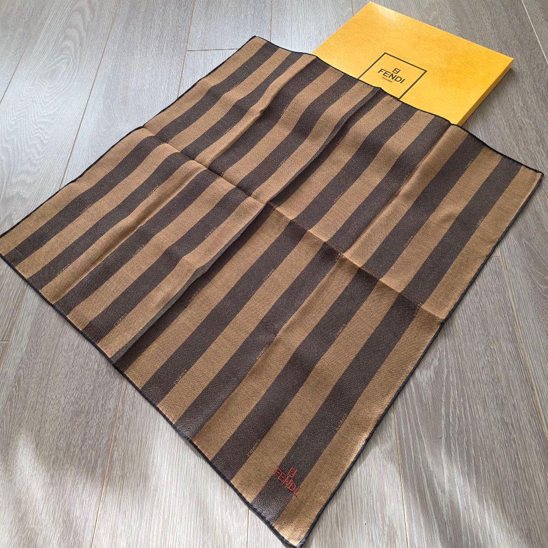 FENDI ハンカチスカーフ2枚希少ズッカ.格子ベッカシルク混ロゴレッド刺繍新品