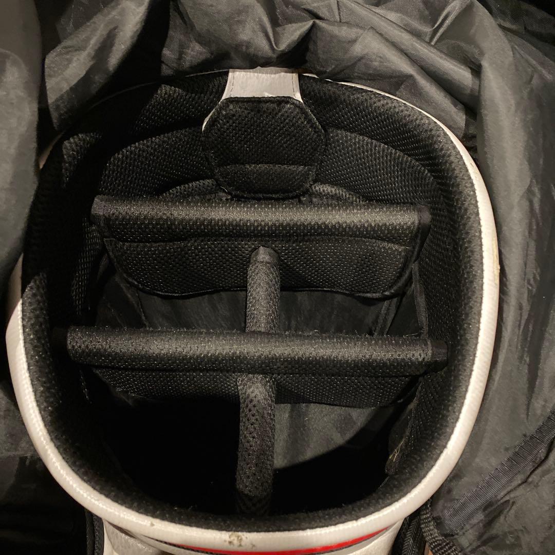 TaylorMade キャディバッグ ホワイト/レッド　新品ボール3個付