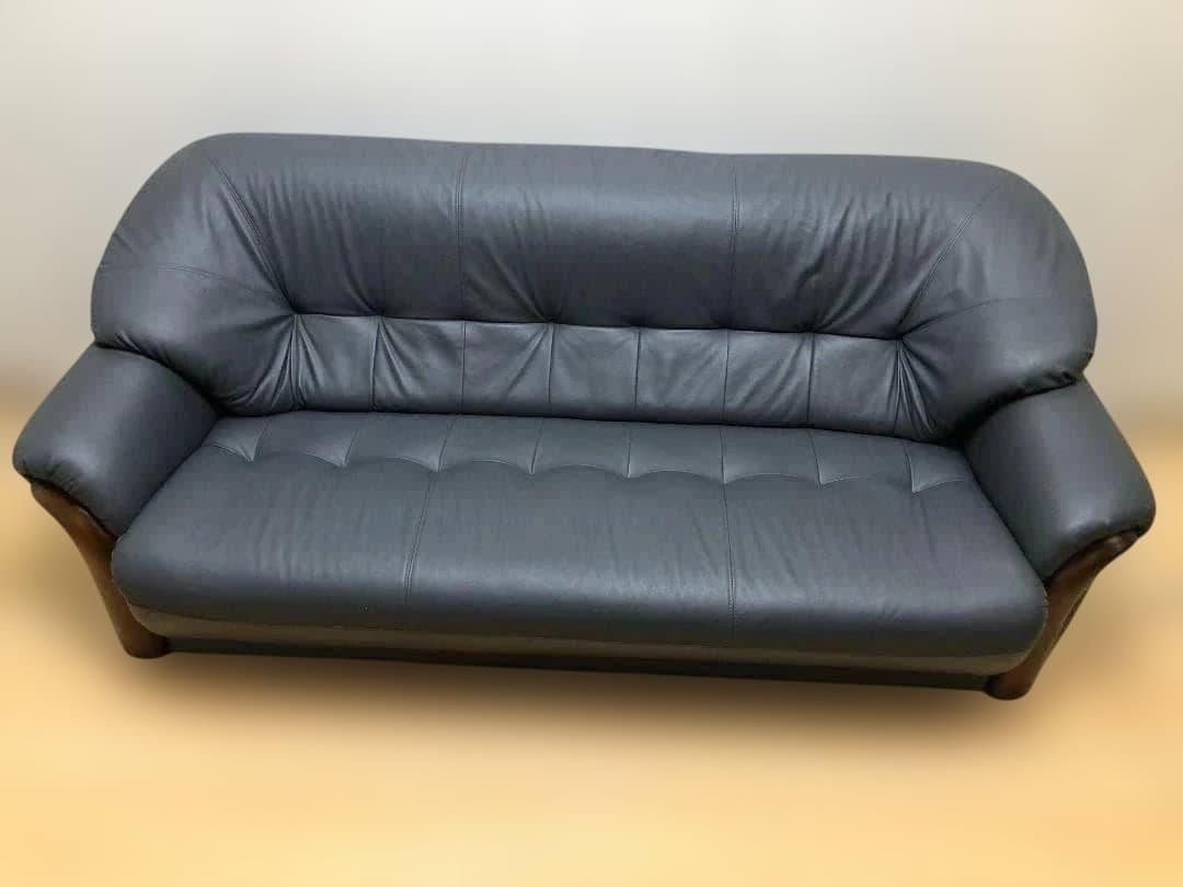 送料無料 3人掛け ソファ 合成皮革 ダークグレー 木製肘掛 75032-1-