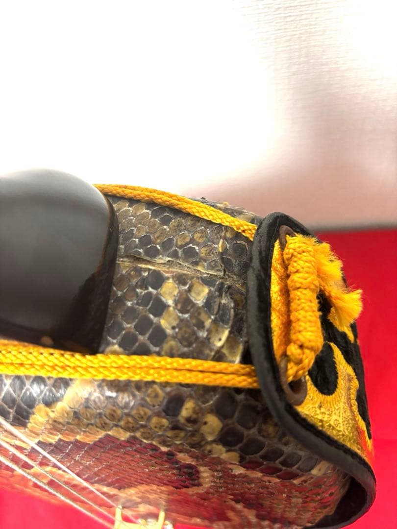 沖縄ちむぐくる三線 本蛇皮 強化張り 価格応相談可 - メルカリ