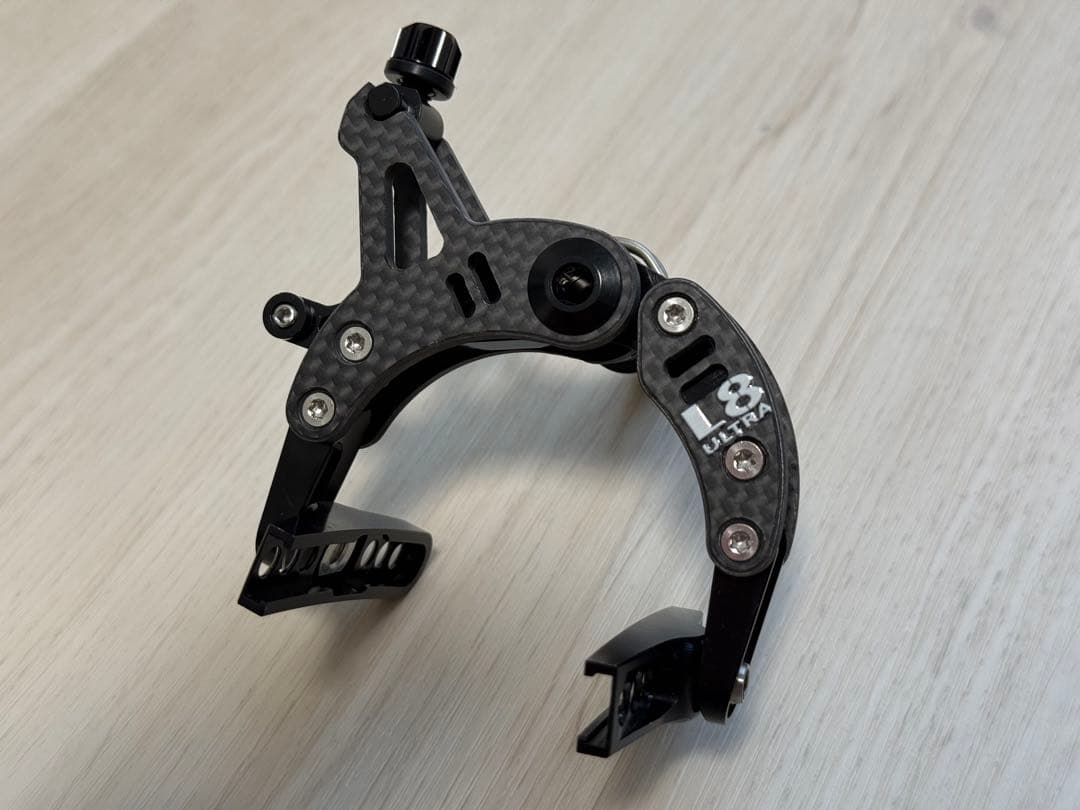 超軽量 カーボン キャリパーブレーキ L8 ULTRA 137g