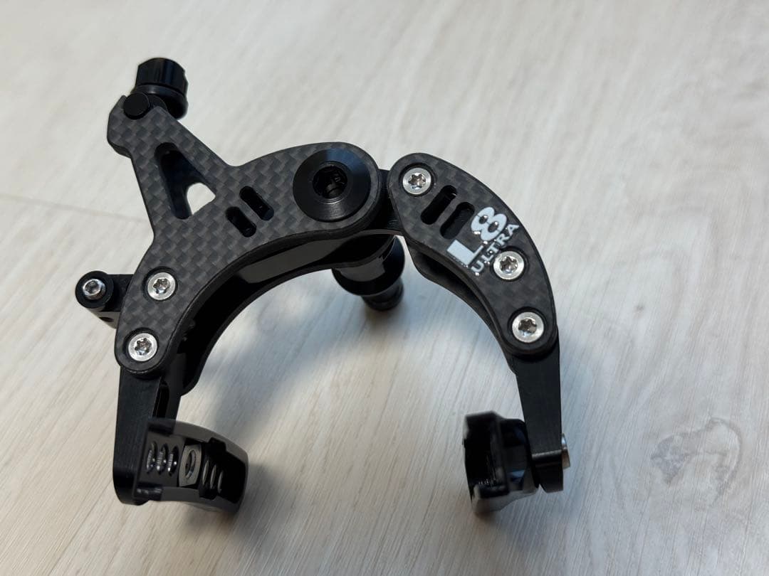 超軽量 カーボン キャリパーブレーキ L8 ULTRA 137g
