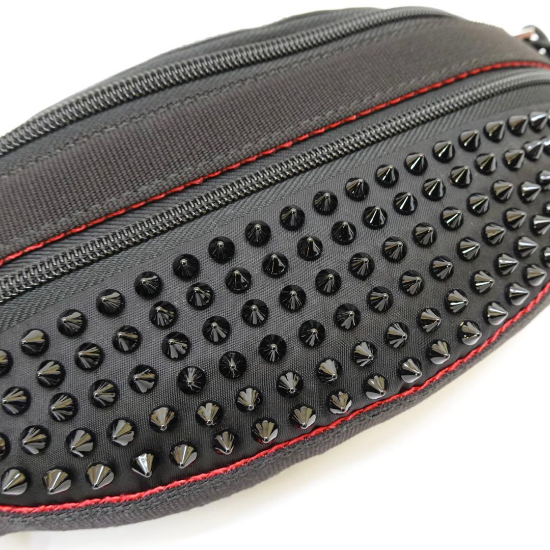 クリスチャンルブタン　ボディバッグ　ウエストポーチ　スタッズ　スパイク　ブラック
