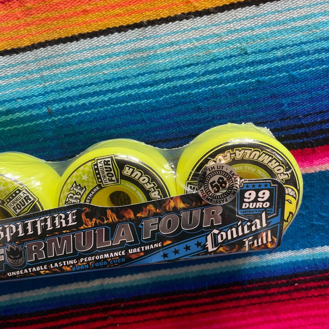 SPITFIRE FORMULA FOUR 58mm99a ウィール定価9130