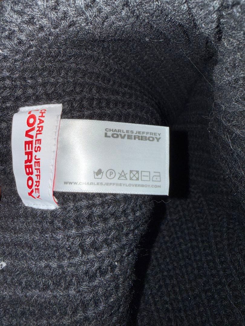 CHARLES JEFFREY LOVERBOY ニット帽 ピン付き