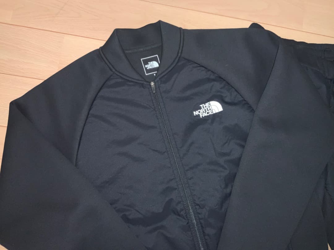 未使用品　THE NORTH FACE セットアップ上下　黒