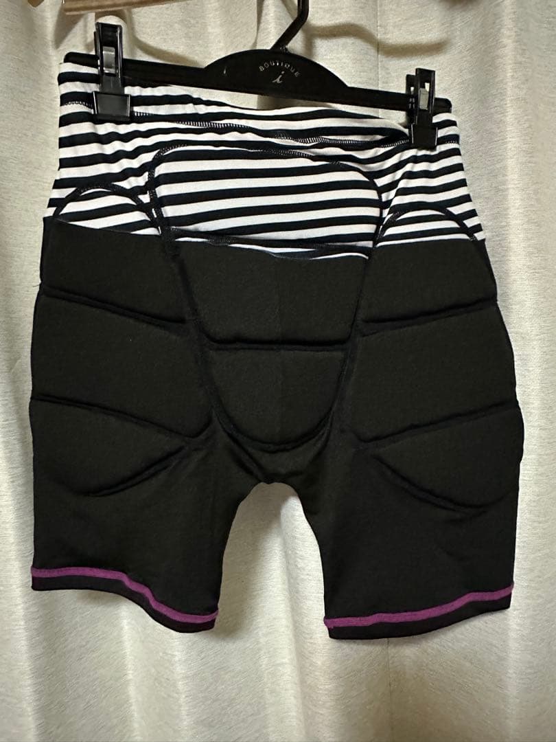 スノボードウェア　上下３点ベルトネックウォーマーお尻ガードセット　S