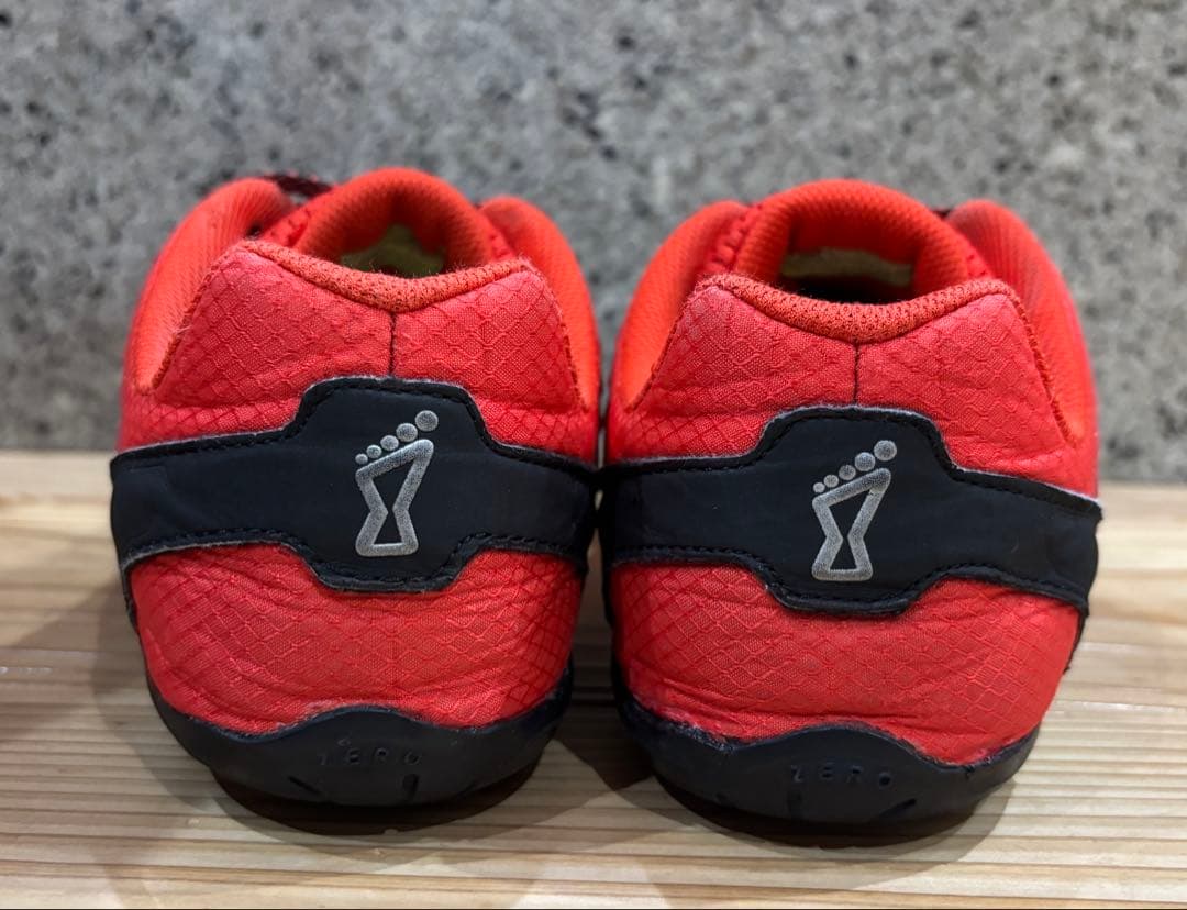 INOV-8 bare-xf 210 inov8 イノヴェイト　トレーニング