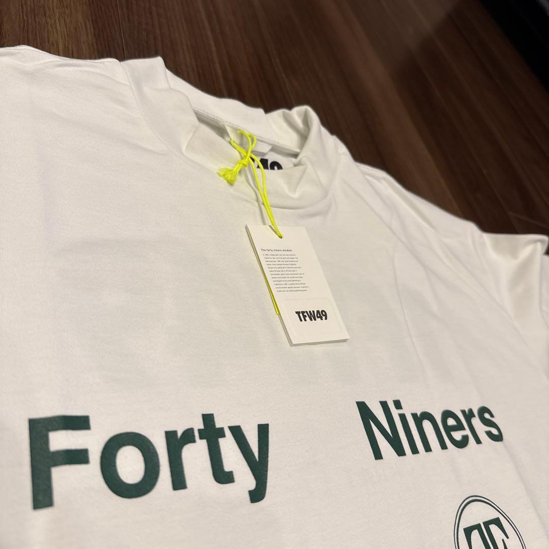 TFW49 Forty Niners モックネックTシャツ