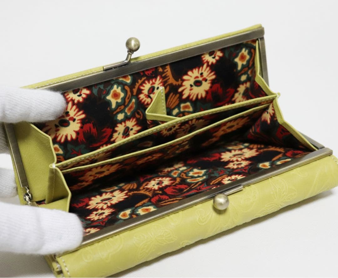 《アナスイ》新品 ポケット多数 凹凸エンボスレザー かぶせ式がま口長財布 口金