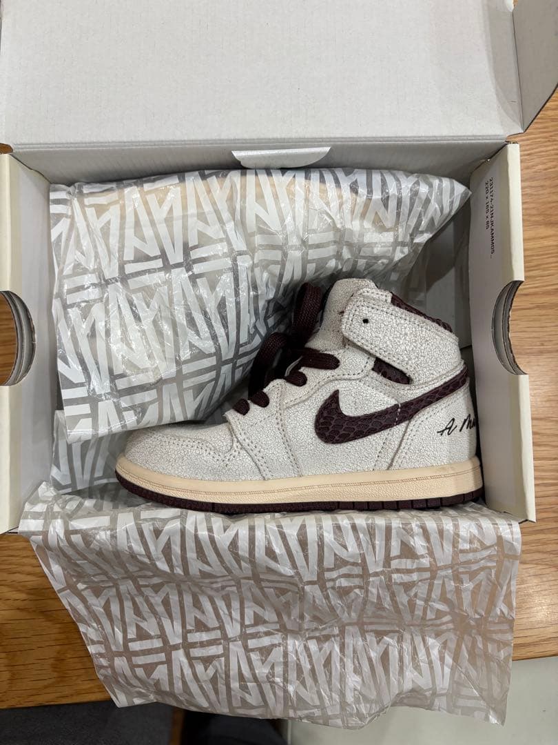 ナイキ TD エアジョーダン1 レトロ ハイ OG セイルアンドバーガンディ