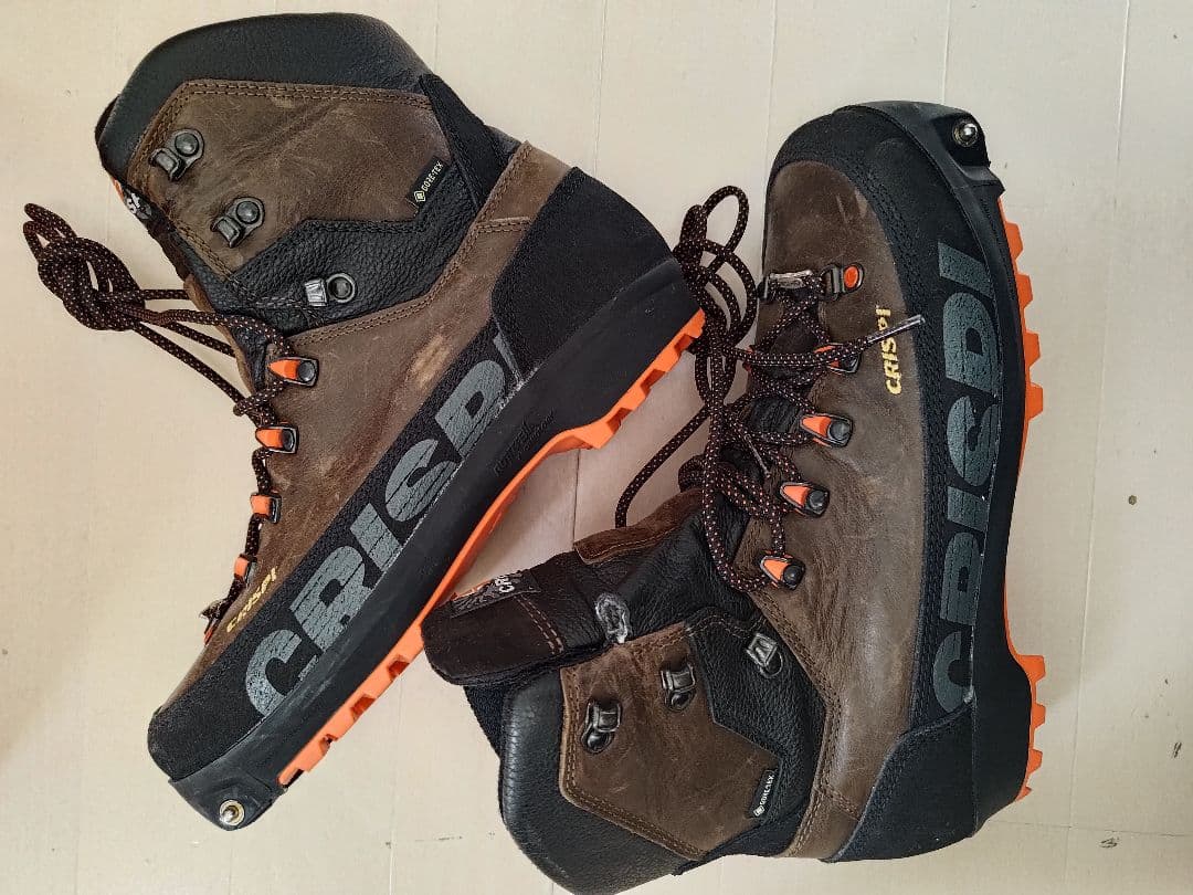 CRISPI バックカントリースキー用ブーツ