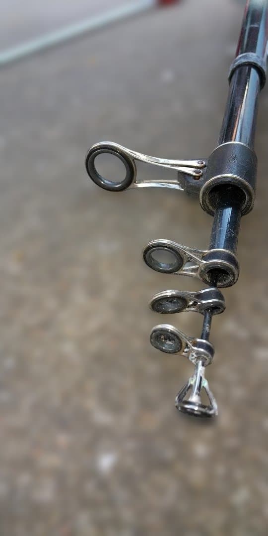 Ⓑ　釣り竿まとめ売り　８本