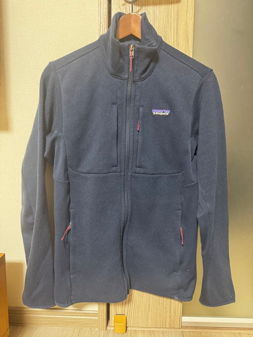 patagonia スノーウェアパンツ2本、 フリース1着