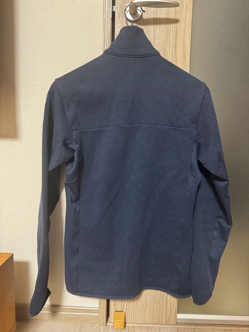 patagonia スノーウェアパンツ2本、 フリース1着