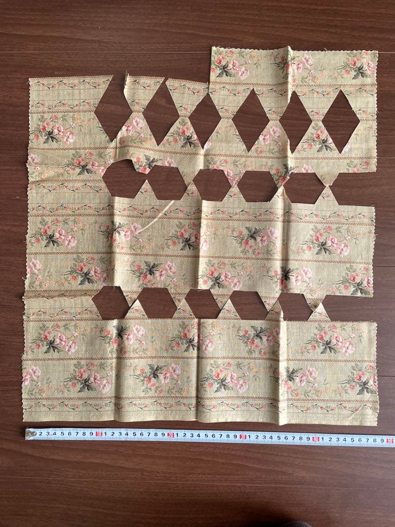 478）ヘキサゴン 正六角形 パッチワーク 製作途中 カット布 - メルカリ