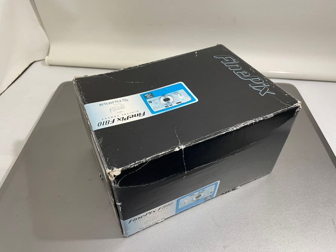 FUJIFILM FinePix F810 コンパクトデジタルカメラ