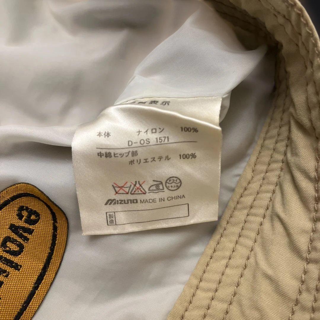 リップカール　スノーボードジャケットNFE XS ブラック　ベージュパンツ　L