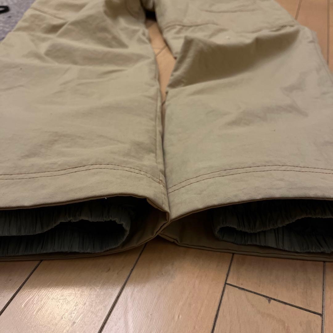 リップカール　スノーボードジャケットNFE XS ブラック　ベージュパンツ　L