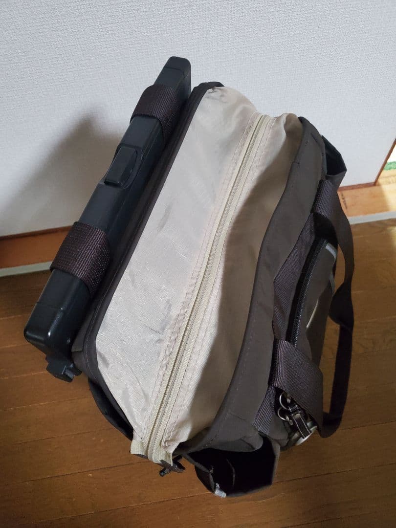 SWANY　スワニー　キャリーバッグ