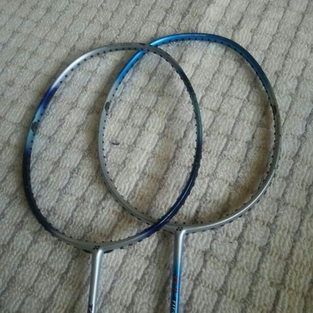 バドミントンラケット チタン1