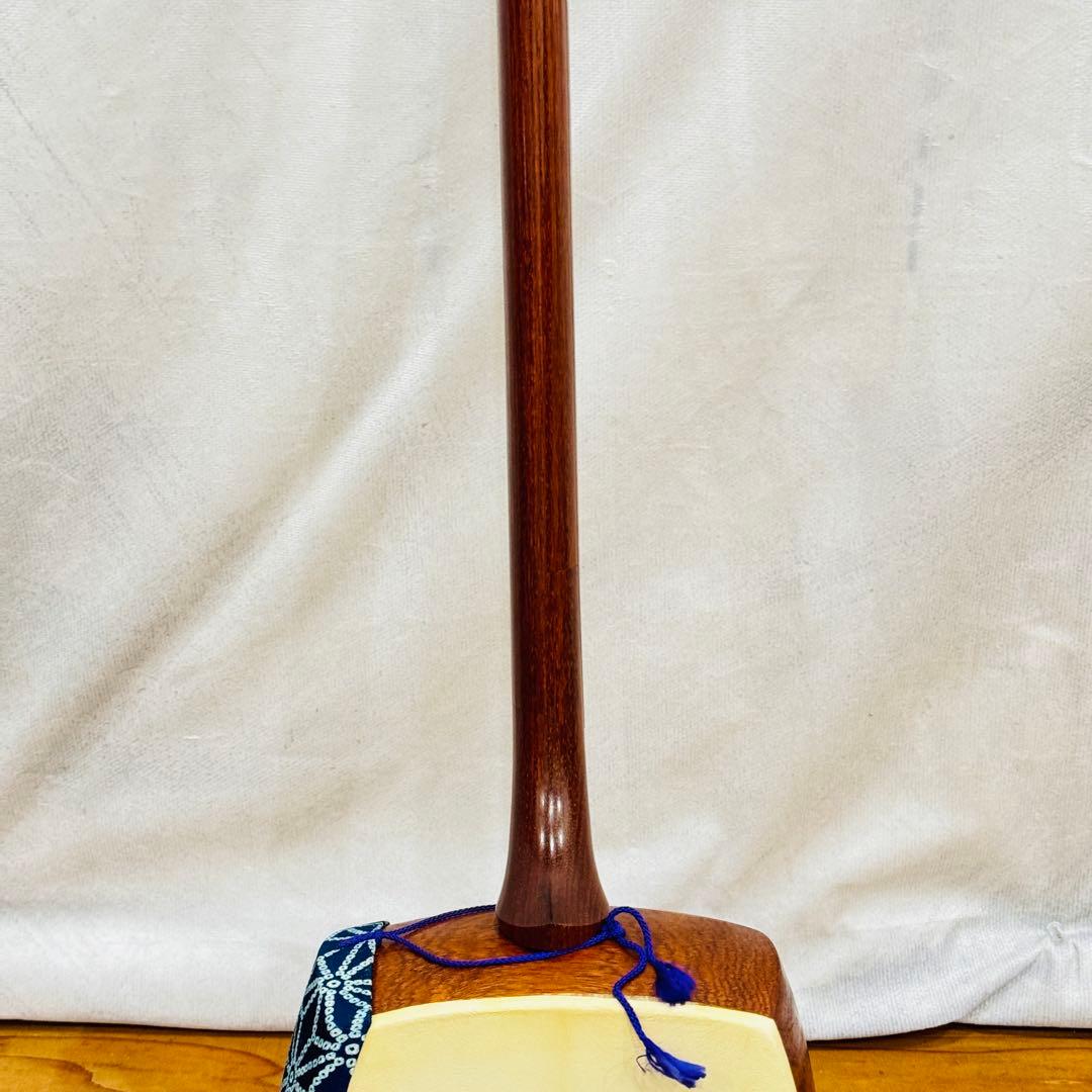 高級 三味線 中棹 紅木 丸打ち胴 ケース付き