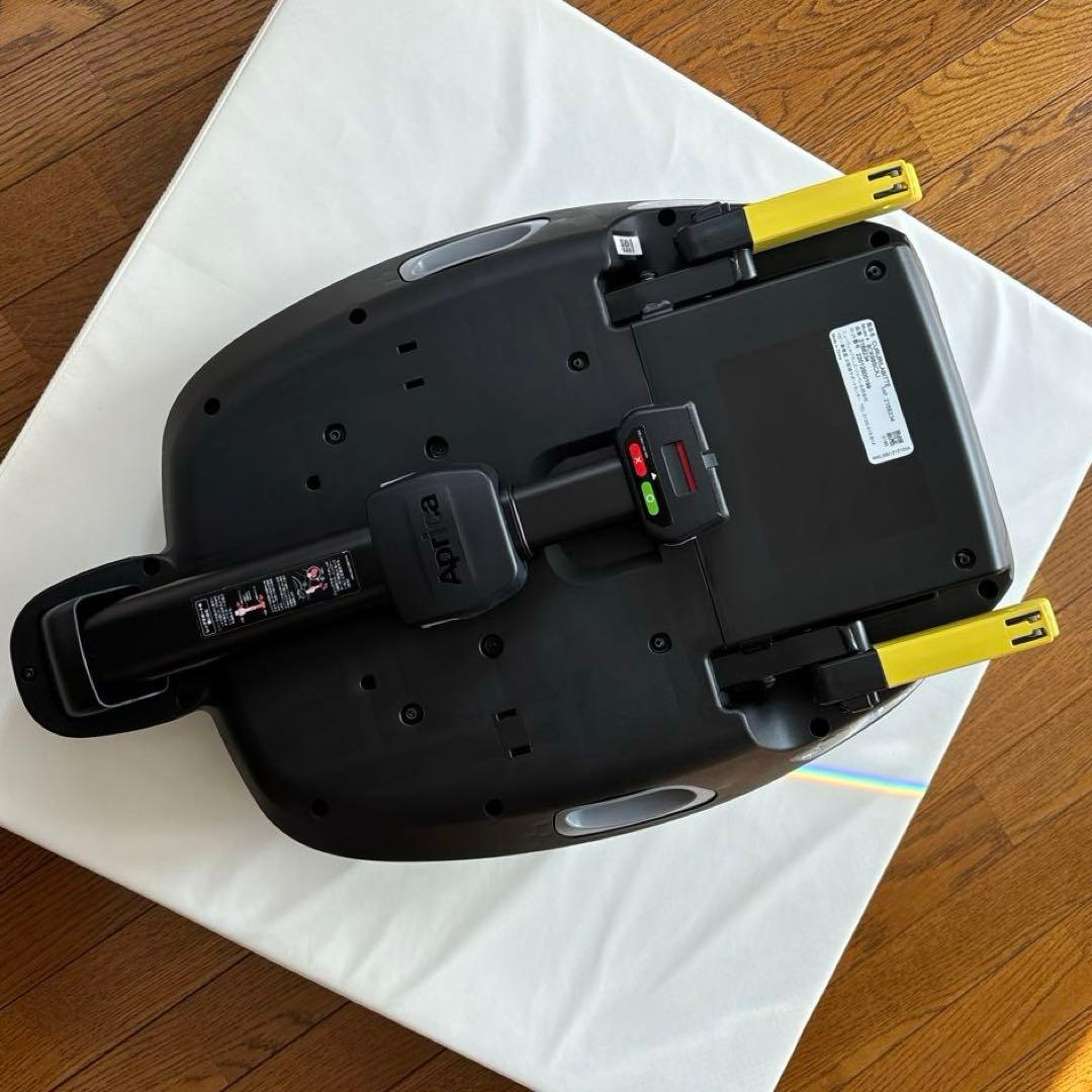 Aprica クルリラビッテエックス ブラック チャイルドシート　R129適合