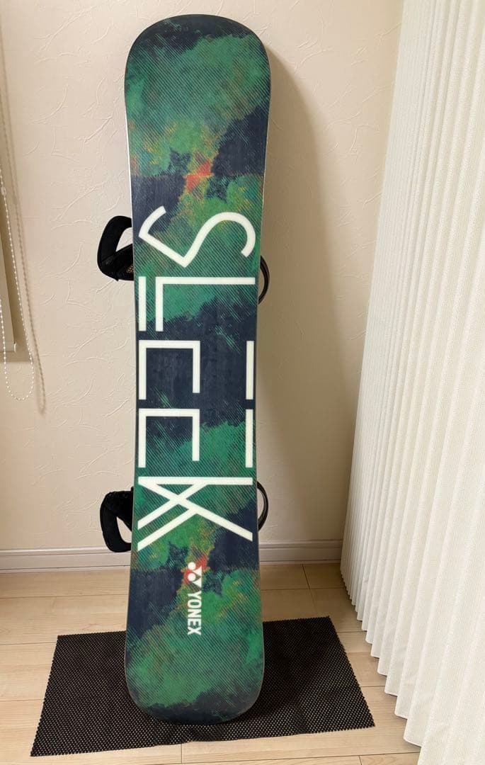 ①スノーボードセット　ヨネックス【スリーク142cm】＋バートン【レクサＭ】