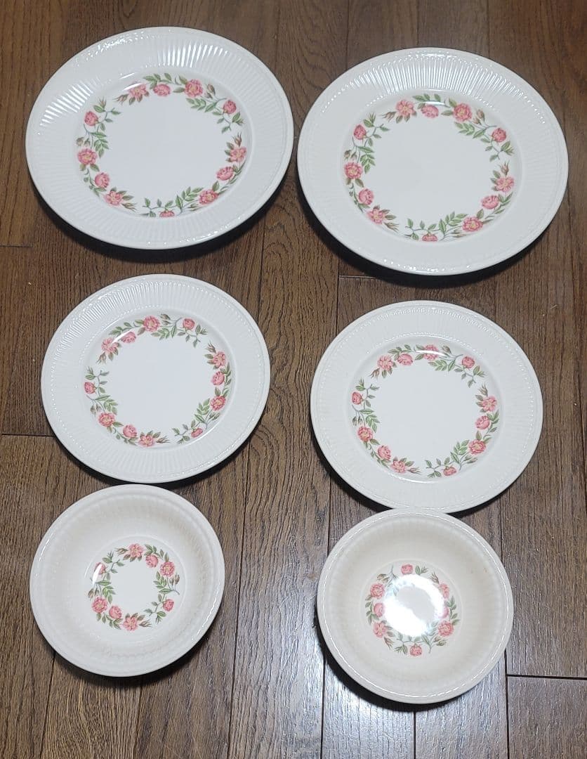 単品相談OK　ウェッジウッド ロザリンド　皿３種 各２枚